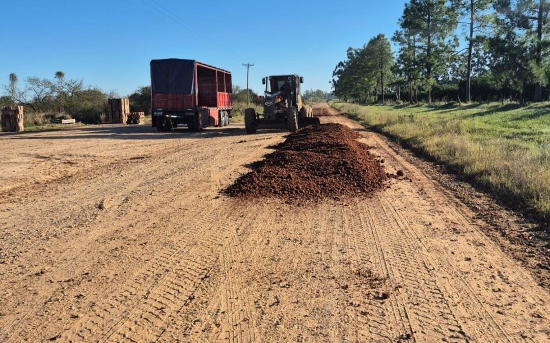 El municipio de Santa Ana realizó trabajos en caminos de zona rural