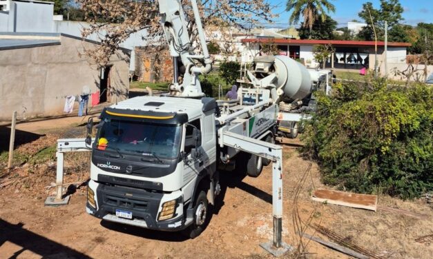 Avanza a buen ritmo la construcción de viviendas municipales en Santa Ana