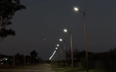 Una obra de iluminación realizada con fondos propios fue inaugurada en San Jaime