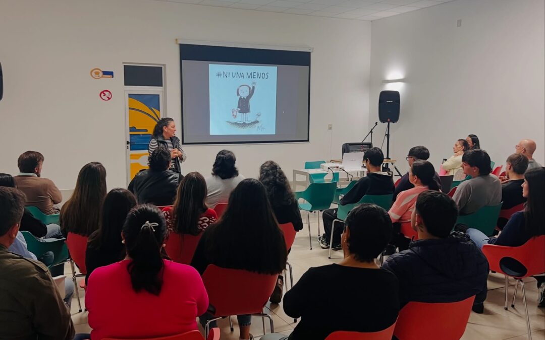 Santa Ana acompañó una jornada de reflexión en el marco de Ni Una Menos